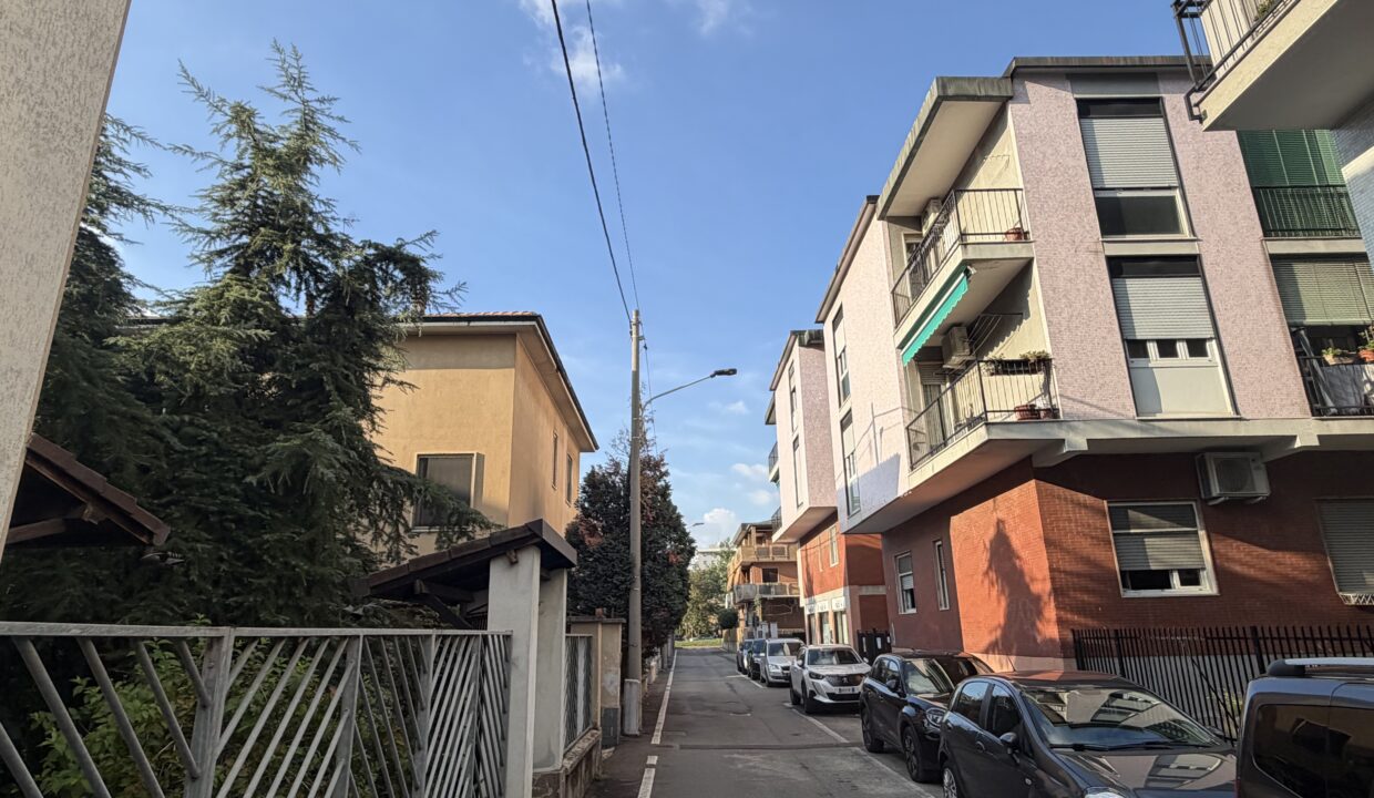 28b